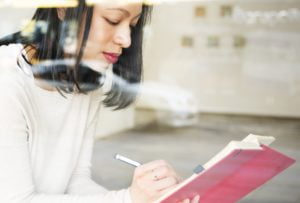 Rédacteur interne ou externe ?